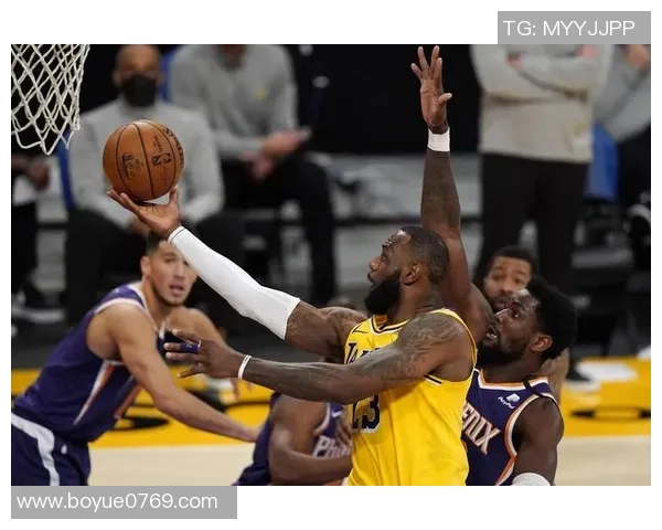 湖人对阵太阳第二场精彩回顾NBA球迷不可错过的对决盛宴